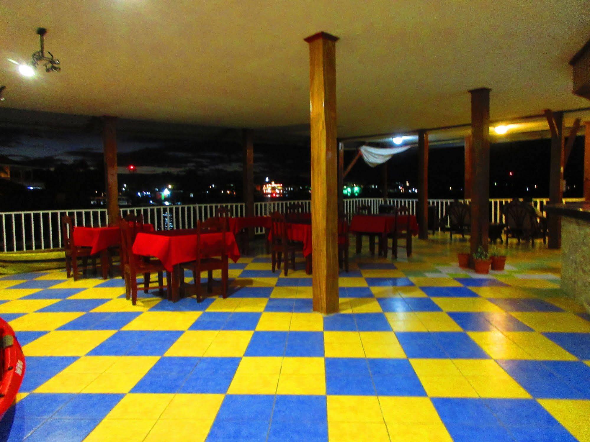 Los Balcones Over The Sea Hotel Bocas del Toro Eksteriør billede
