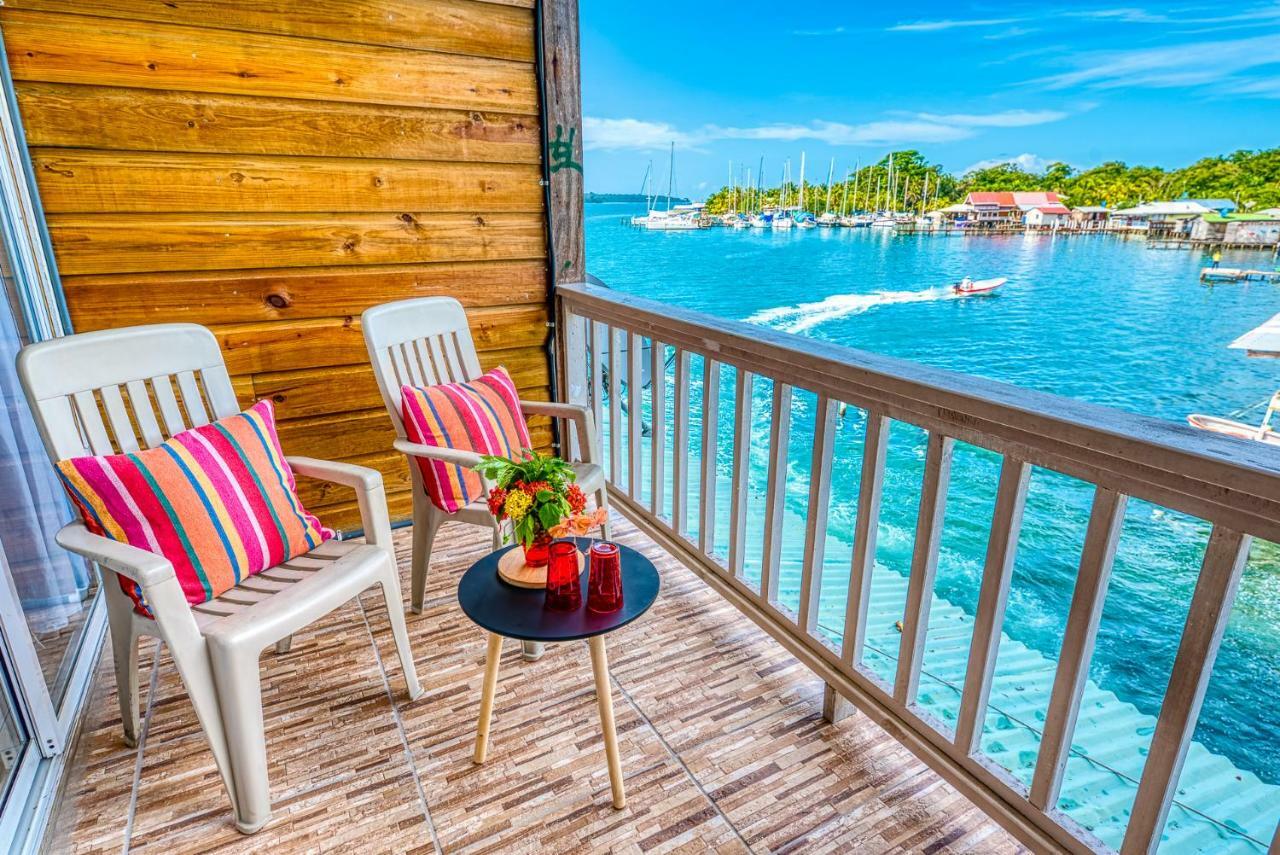 Los Balcones Over The Sea Hotel Bocas del Toro Eksteriør billede